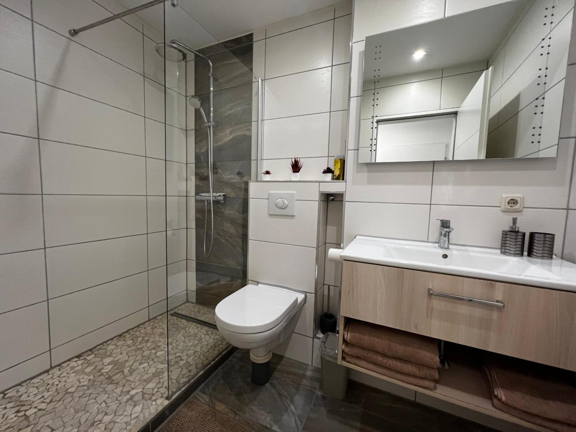 Modern Apartment Augsburg Buitenkant foto